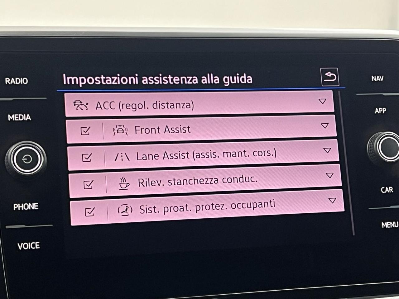 VOLKSWAGEN T-Roc 2022 T-Roc 1.0 tsi Style 110cv