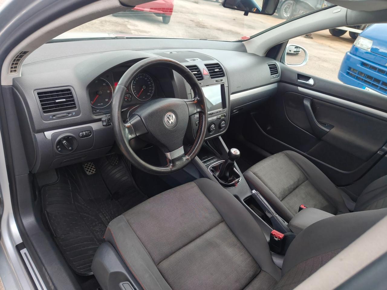 Volkswagen Golf 1.9 TDI 105cv 5p. Sportline