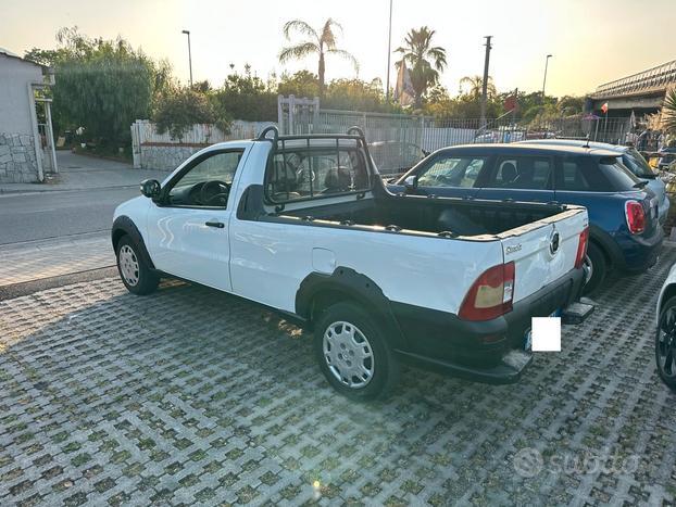 Fiat Strada 1.3 mjt 95cv-2012