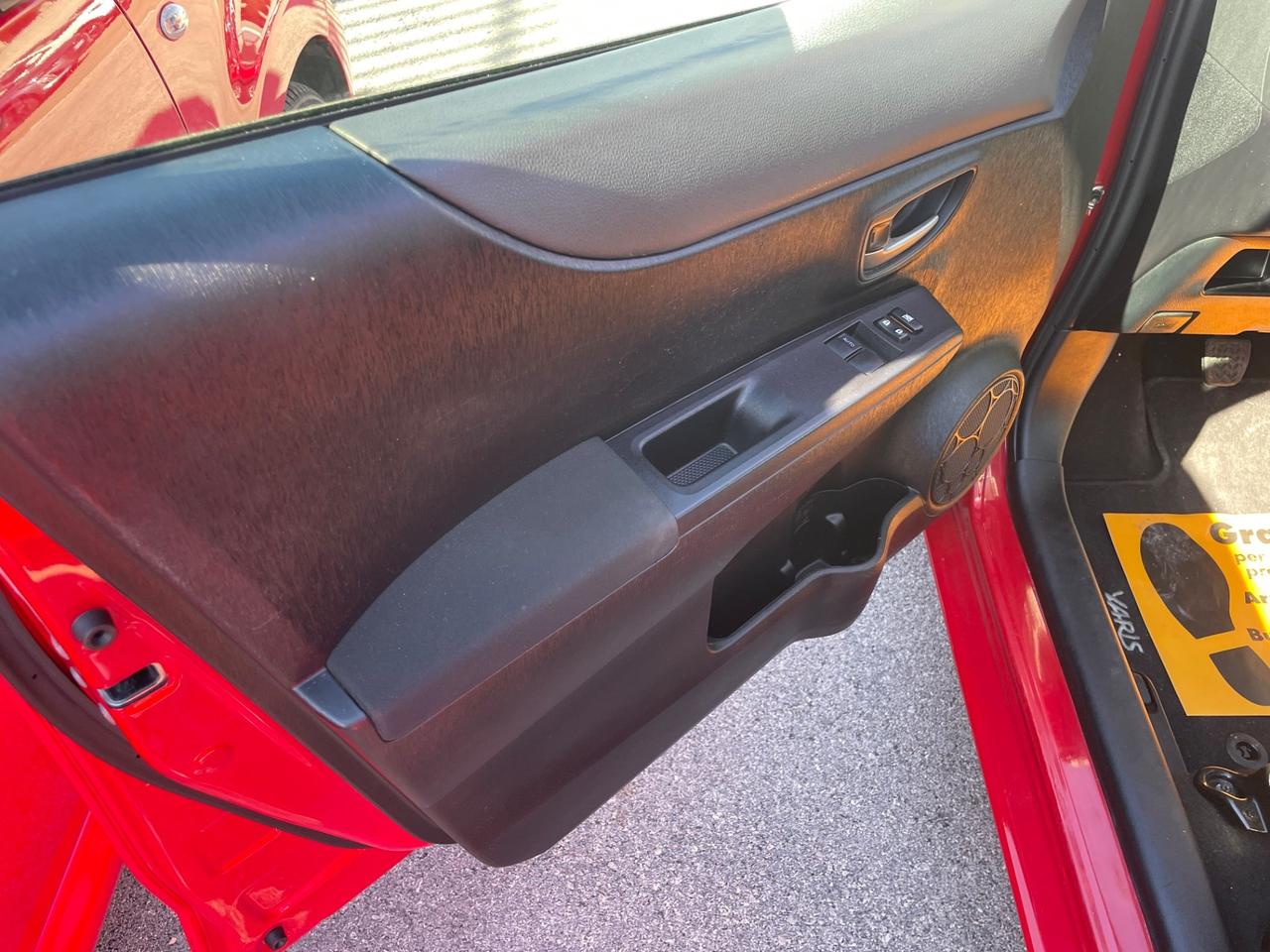 TOYOTA YARIS 1.0 BENZINA 69 (CV) 2013
