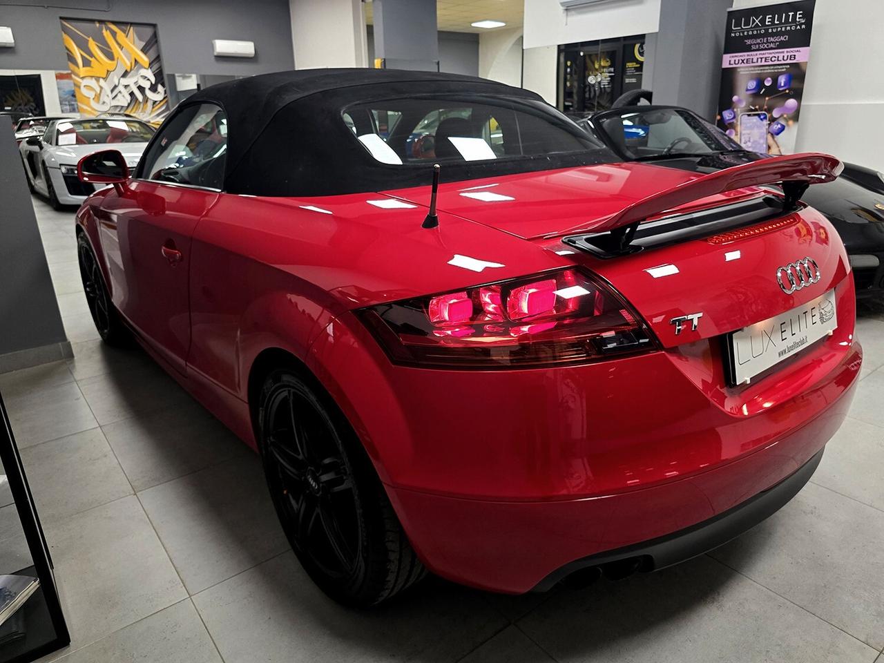 Audi TT 2.0 200CV SERVICE BOOK! ROSSO AUDI_CABRIO_GOMME OK