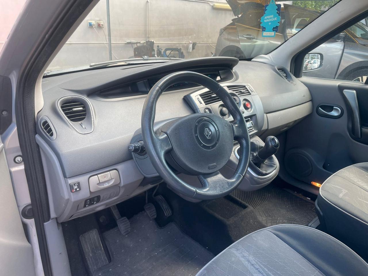 Renault Scenic Scénic 1.6 16V Confort Dynamique IMP GPL
