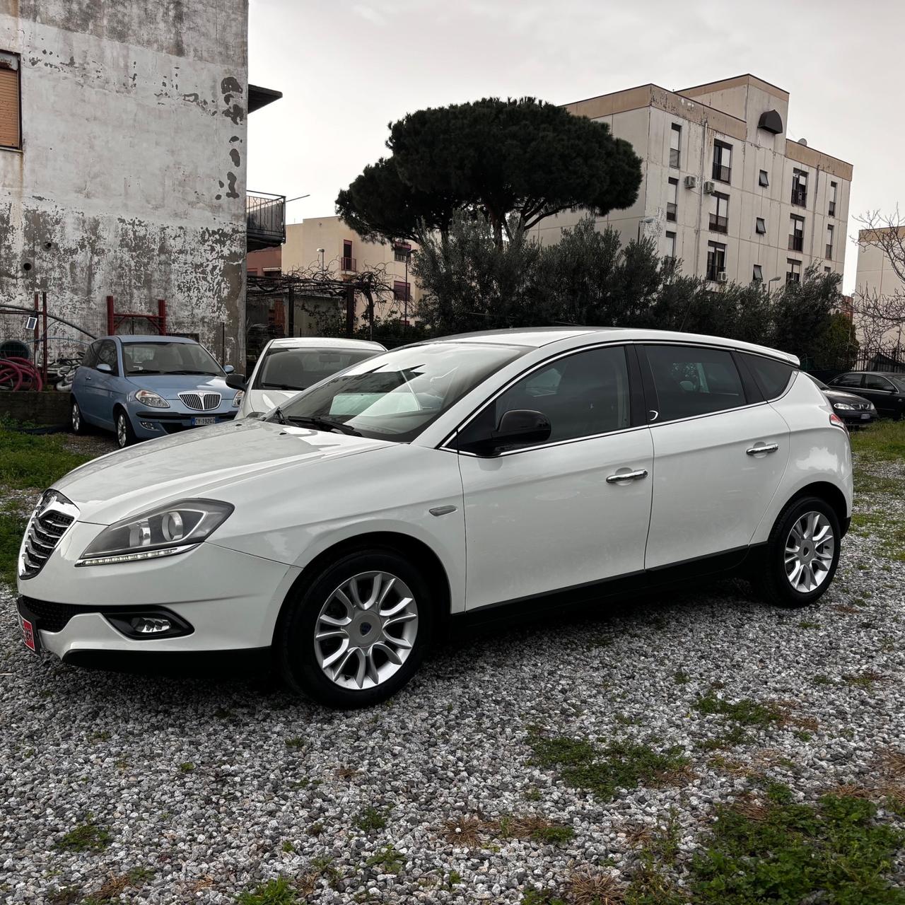 Lancia Delta 1.6 MJT DPF 105 CV Gold