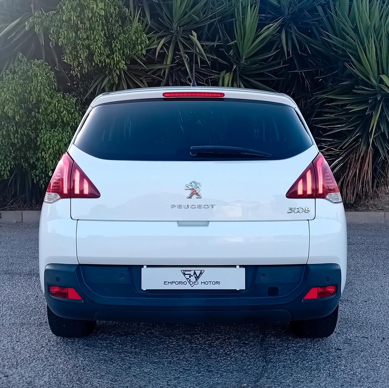 Peugeot 3008 1.6 BlueHDi 115 CV -ALLURE - AUTOCARRO 5 POSTI