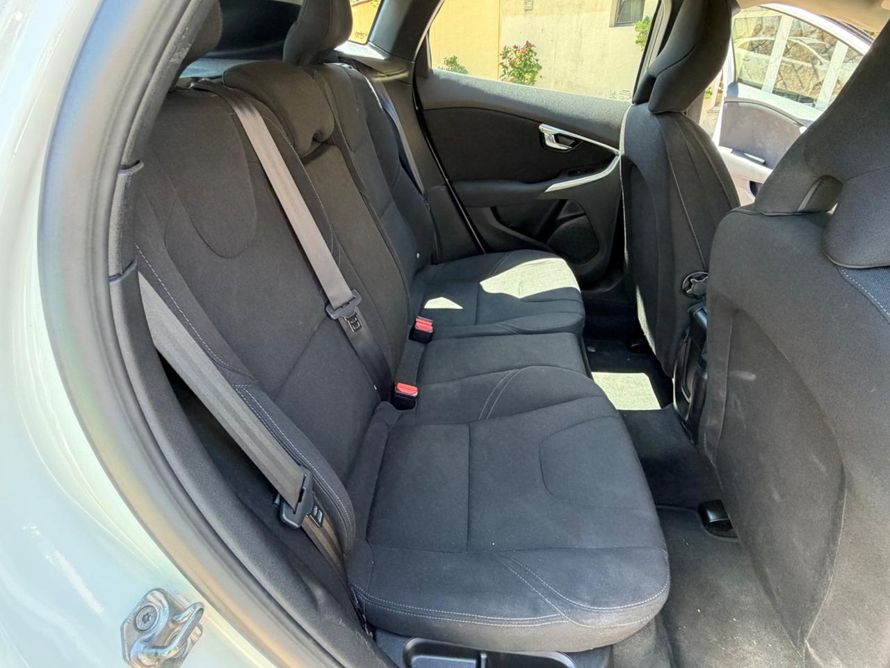Volvo V40 Cross Country D2 Momentum