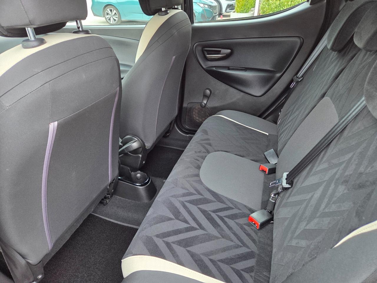 Lancia Ypsilon 1.2 69 CV 5 porte Gold
