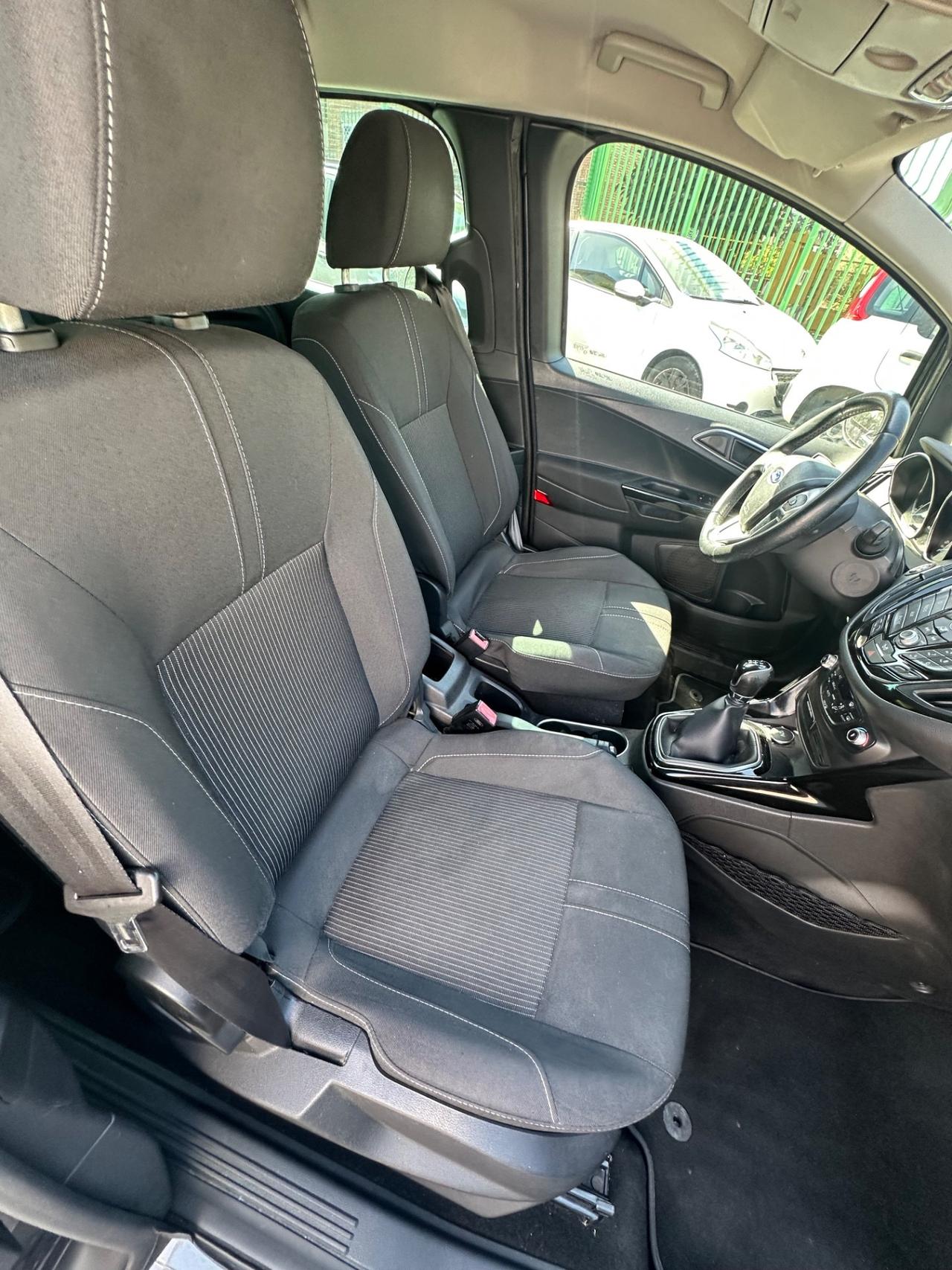Ford B-Max 1.0 EcoBoost 100 CV Titanium X