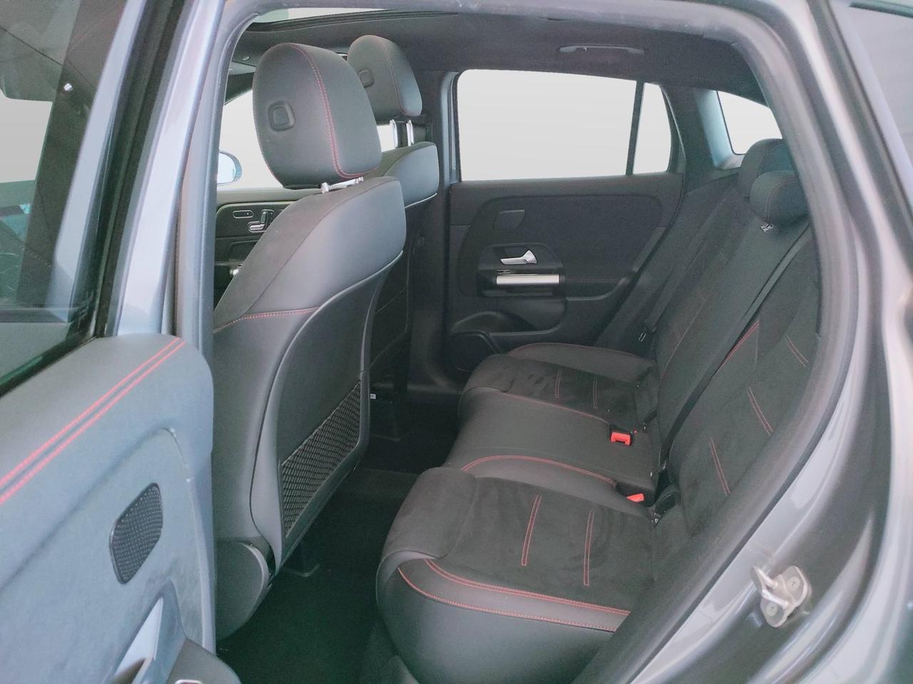 Mercedes-Benz GLA-H247 2023 - GLA 200 d AMG Line Premium Plus 4matic auto