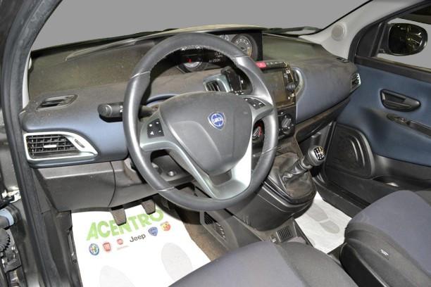 LANCIA New Ypsilon 1.0 70cv Hybrid Gold