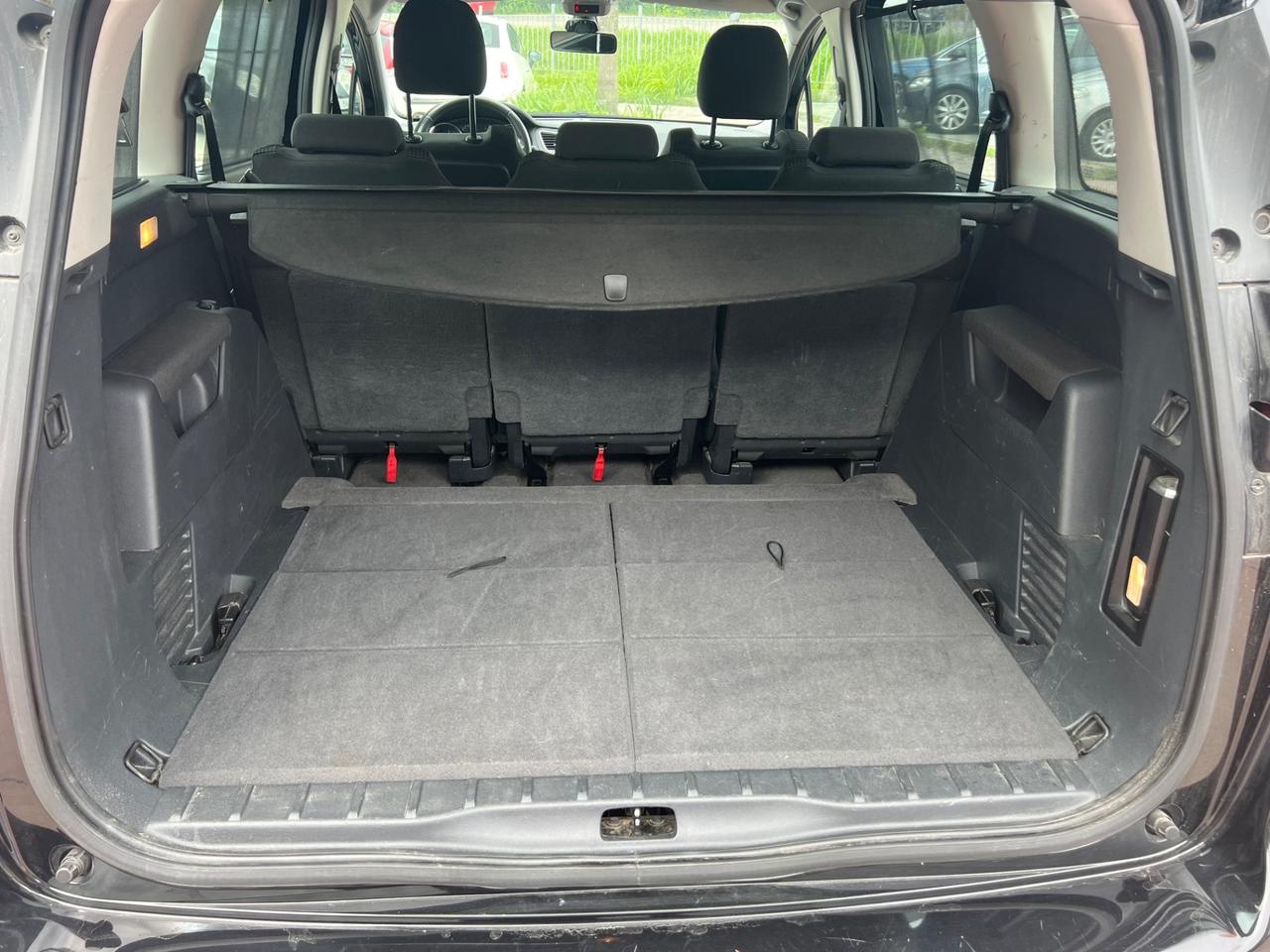 Peugeot 5008 1.6 HDi 112CV Business