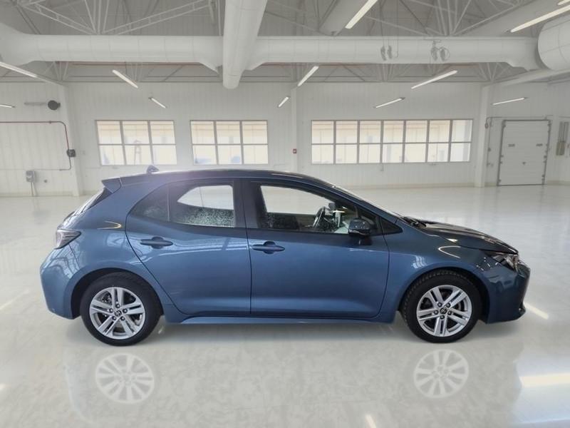 TOYOTA COROLLA 1.8 HYBRID BUSINESS 5 PORTE BERLINA