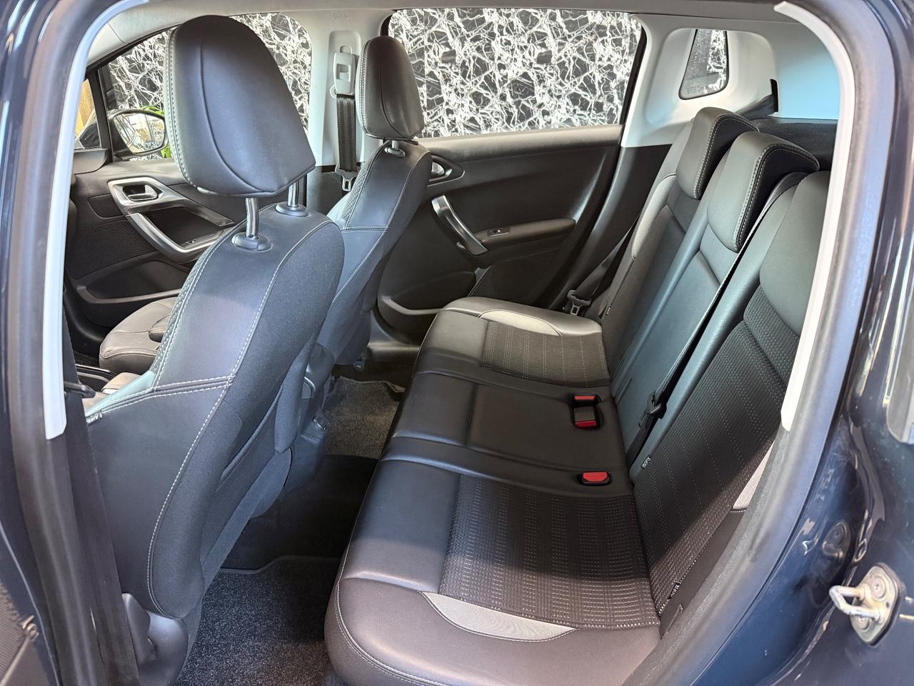 Peugeot 2008 PureTech 82 Allure