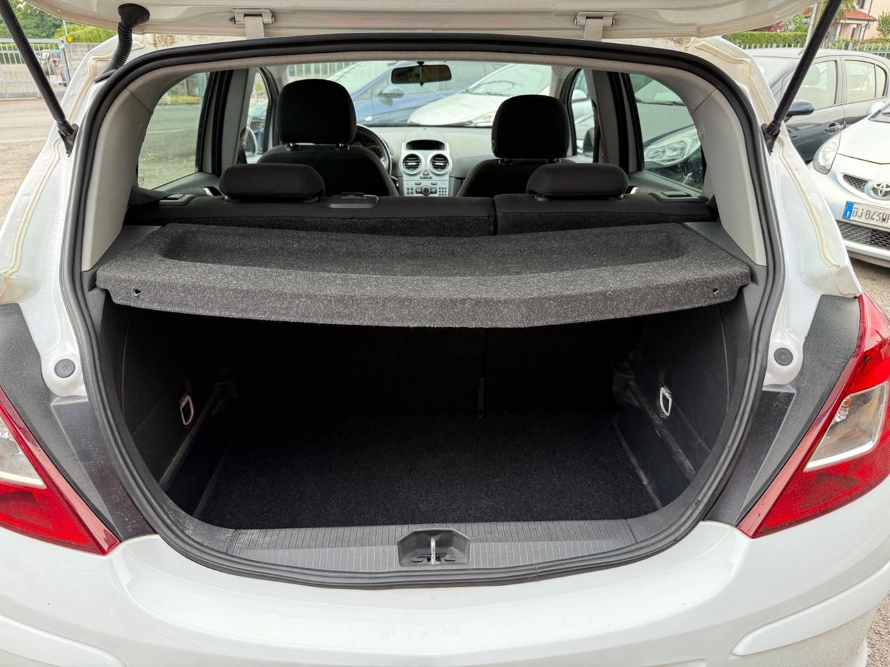 Opel Corsa 1.2 85CV 5 porte GPL-TECH Club