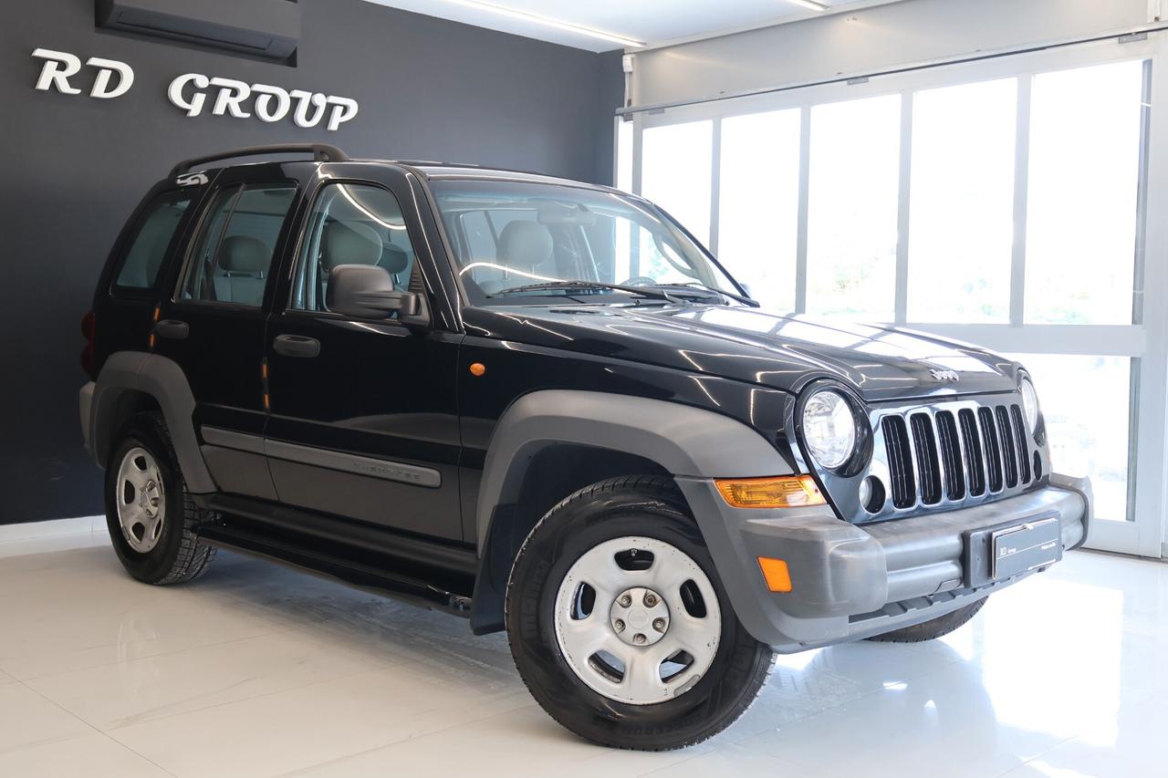 Jeep Cherokee 2.8 CRD Sport automatica