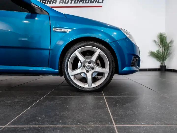 Opel Tigra TwinTop 1.8 16V Sport