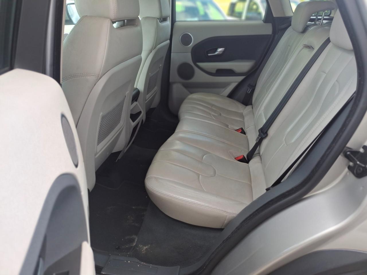 Land Rover Range Evoque 2.2 TD4 5p. Dynamic