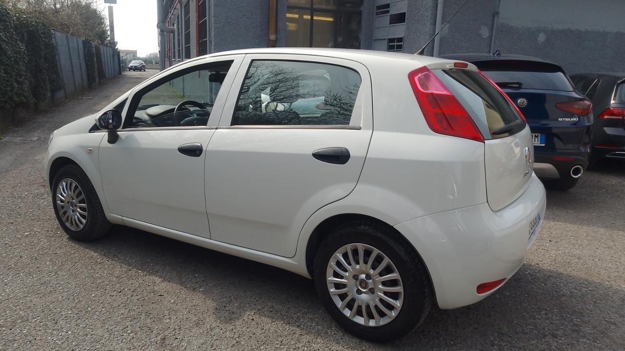 Fiat grande Punto 1.2 8V 5 porte Street 2017 BZ neopatentati