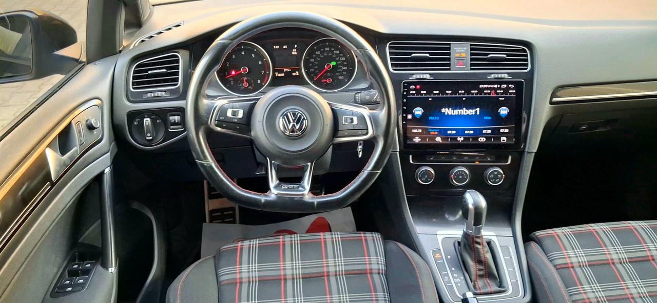 Volkswagen Golf GTI Performance 2.0 TSI DSG 5p. BlueMotion Technology