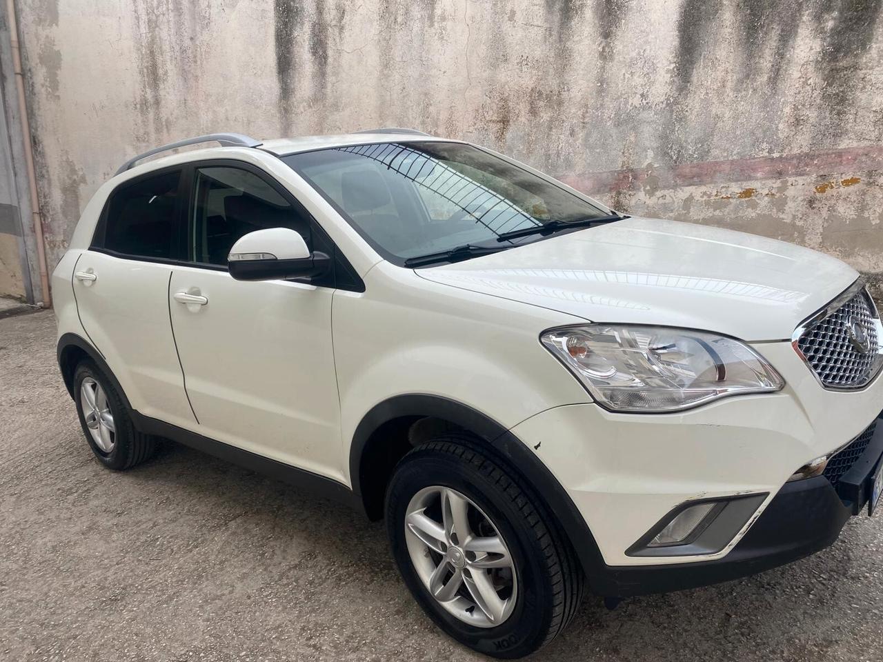 Ssangyong Korando 2.0cc gpl 12 mesi garanzia-2012