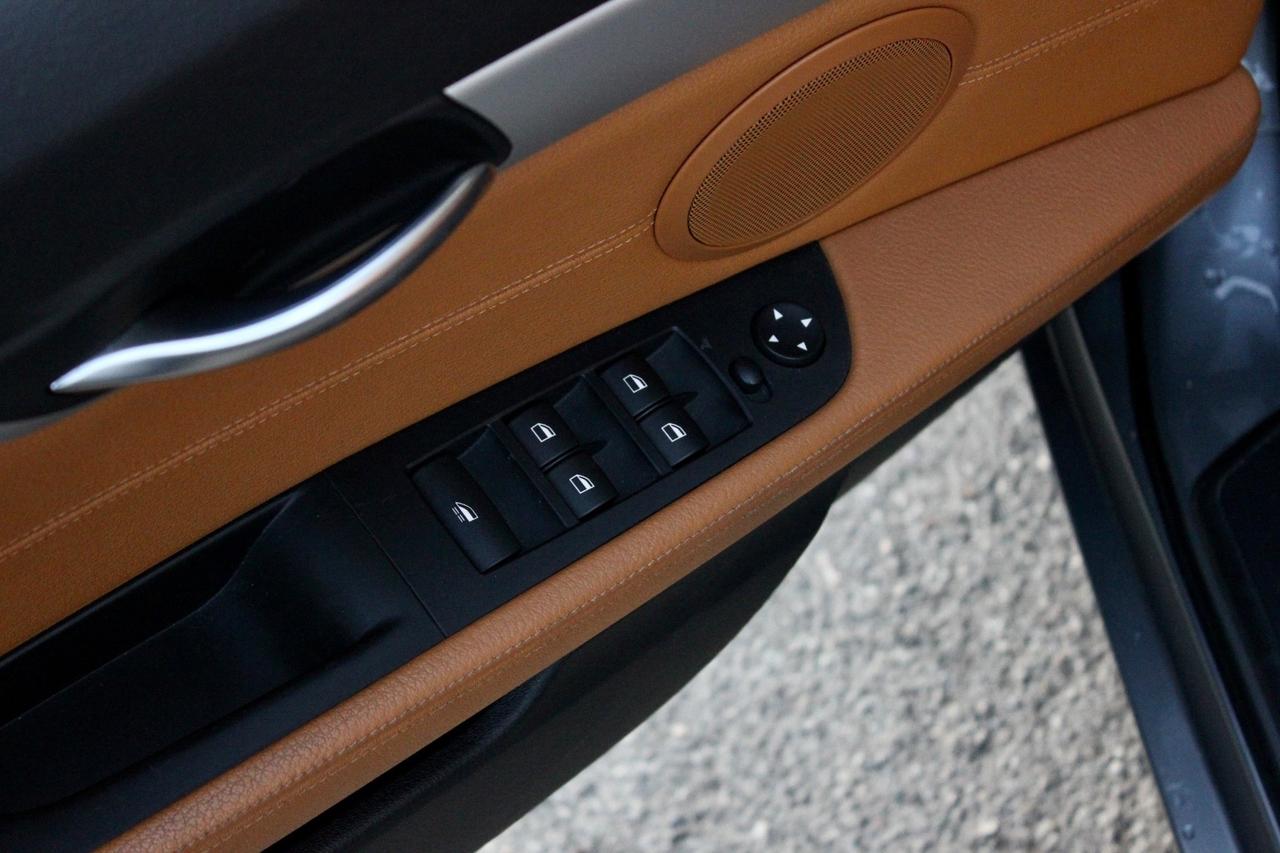 Bmw Z4 sDrive20i FARI BI-XENON SEDILI RISCALDATI