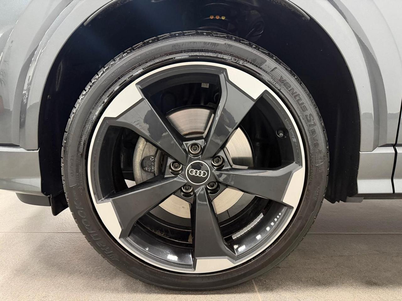 Audi Q2 30 TDI S tronic line Edition