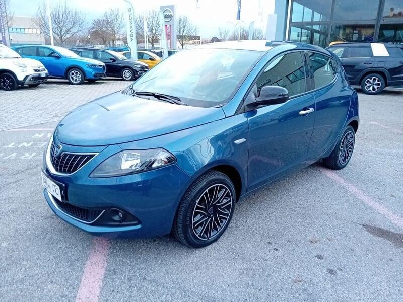 Lancia Ypsilon 1.0 FireFly 5 porte S&S Hybrid Gold