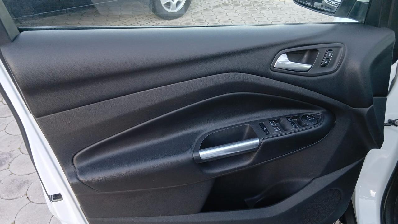 Ford Kuga Kuga+ 2.0 TDCi 140 CV 2WD DPF