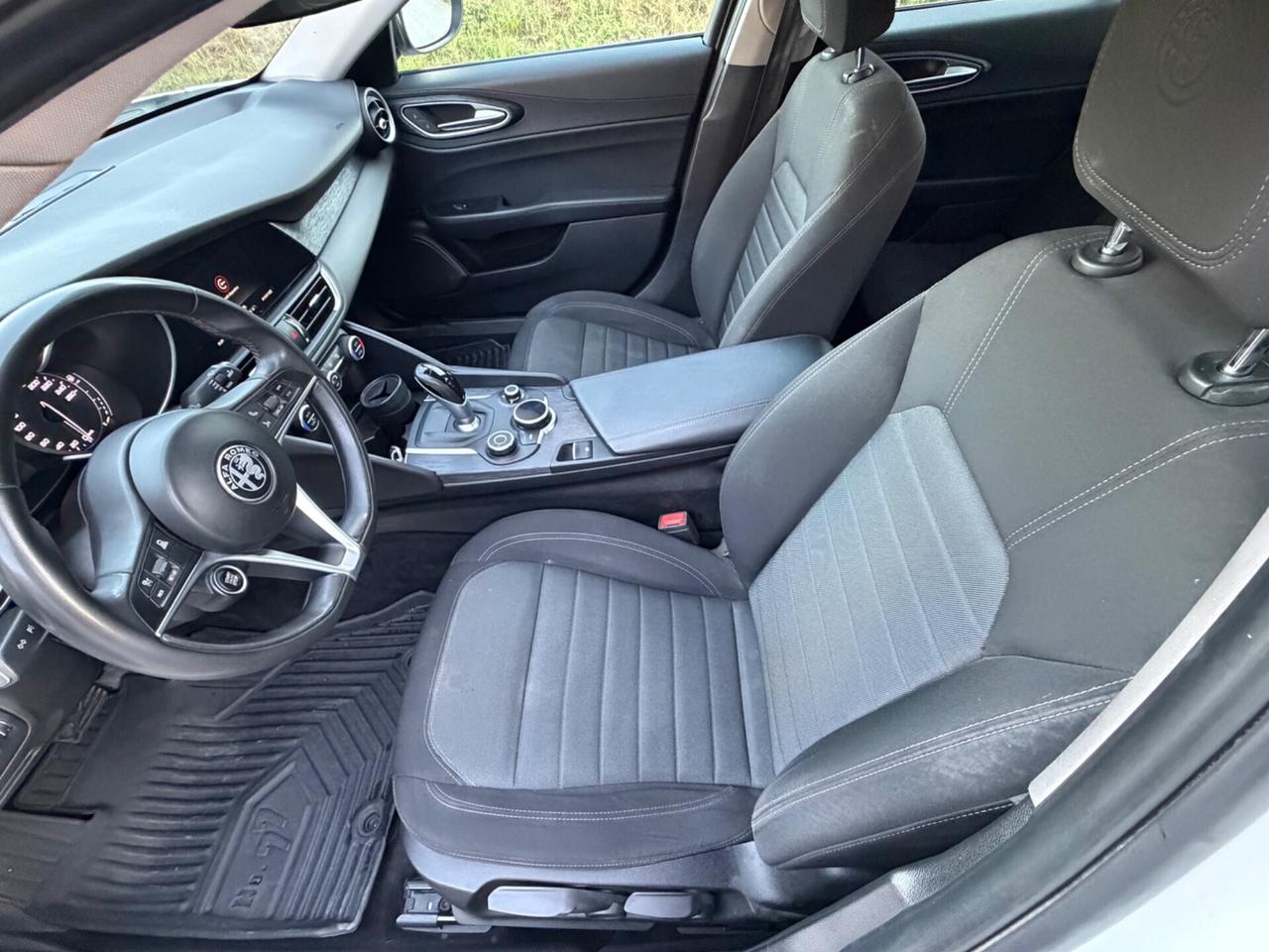 Alfa Romeo Giulia 2.2 Turbodiesel 160 CV AT8 Business