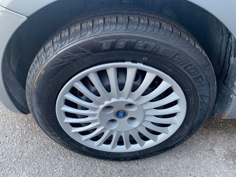 FIAT Grande Punto 1.3 MJT 75 CV 5 porte Dynamic