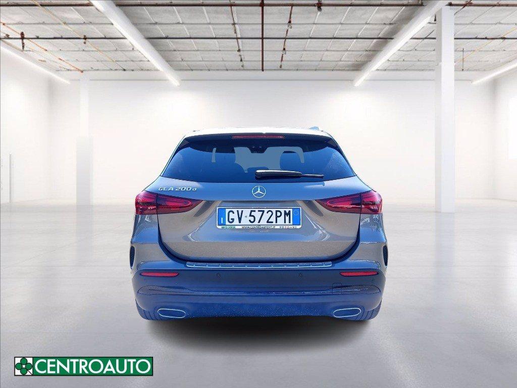 MERCEDES GLA 200 d Executive auto del 2024