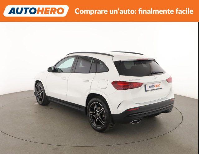 MERCEDES-BENZ GLA 180 d Automatic AMG Line Premium