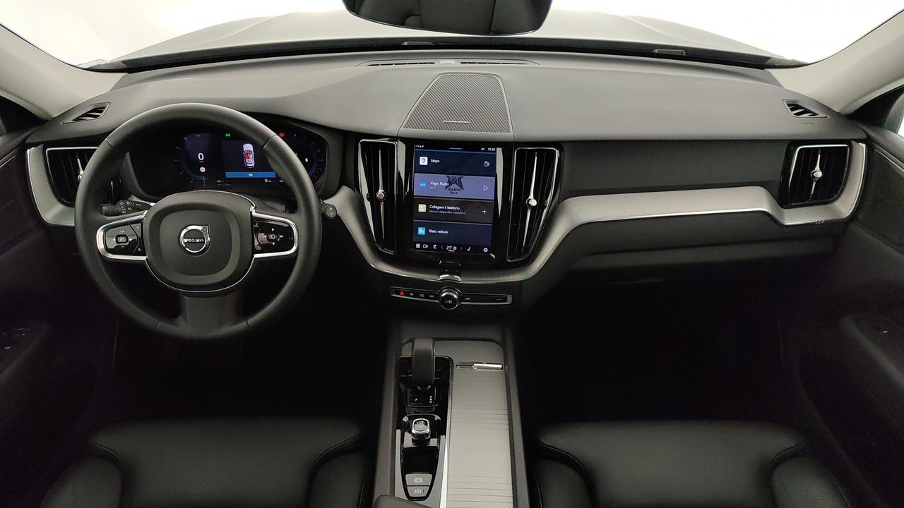 VOLVO XC60 2.0 b4 Plus Dark auto