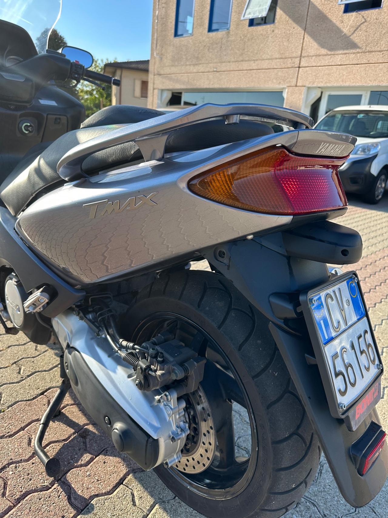 Yamaha TMAX White 500