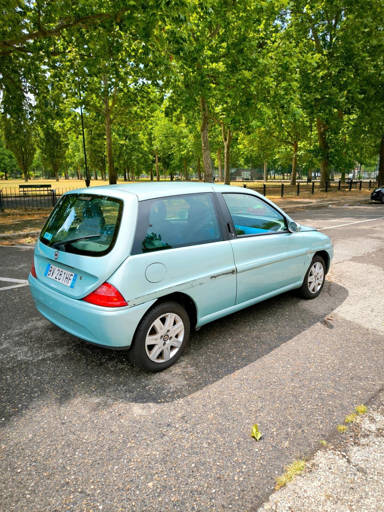 Lancia Y 1.2i 16V cat LX
