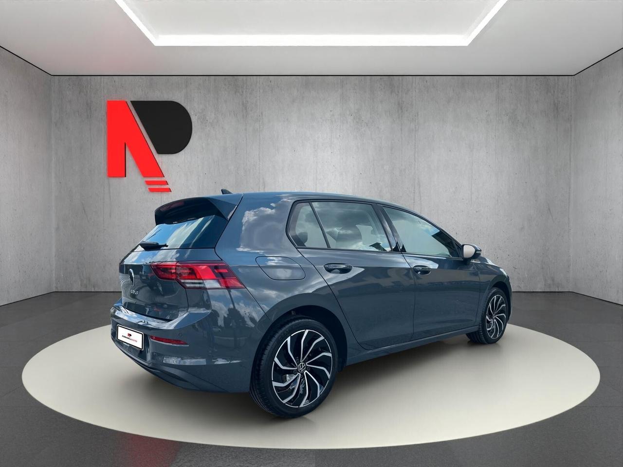 Volkswagen Golf 2.0 TDI DSG 116 CV
