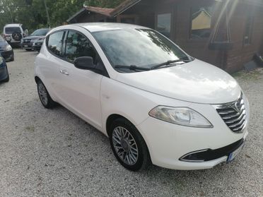 Lancia Ypsilon 1.2 69 CV 5 porte S&S Gold