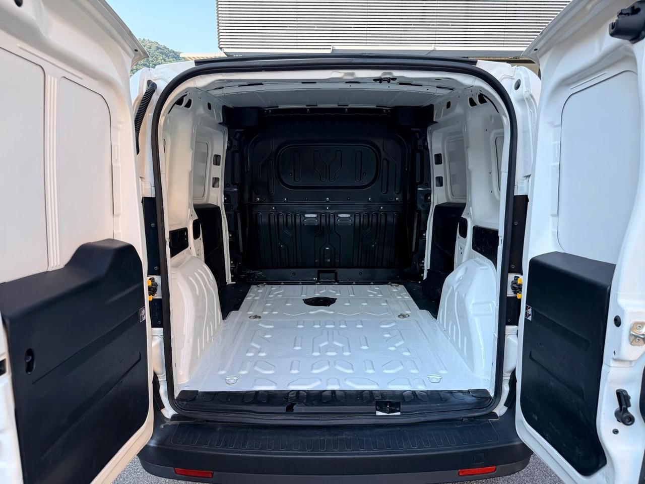 Fiat Doblo Doblò 1.6 MJT 90CV S&S PC-TN Cargo Business