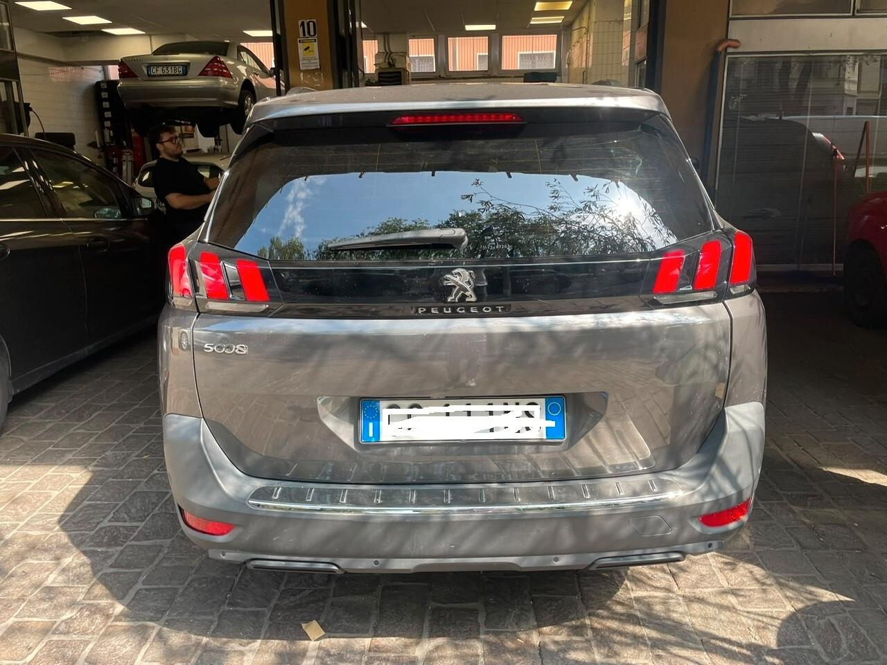 Peugeot 5008 PureTech Turbo 130 S&S Allure