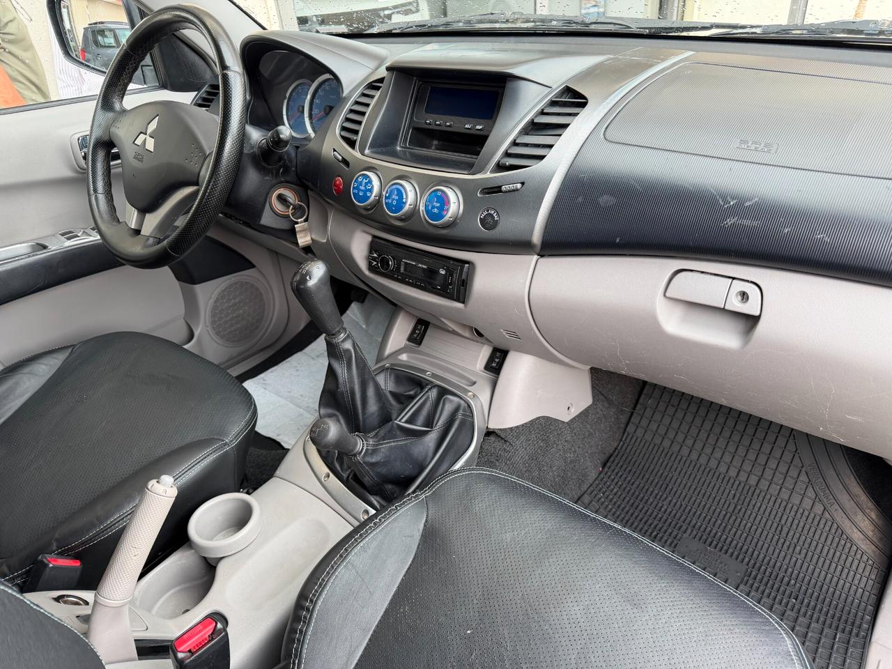 Mitsubishi L200 2.5 DI-D/136CV Double Cab