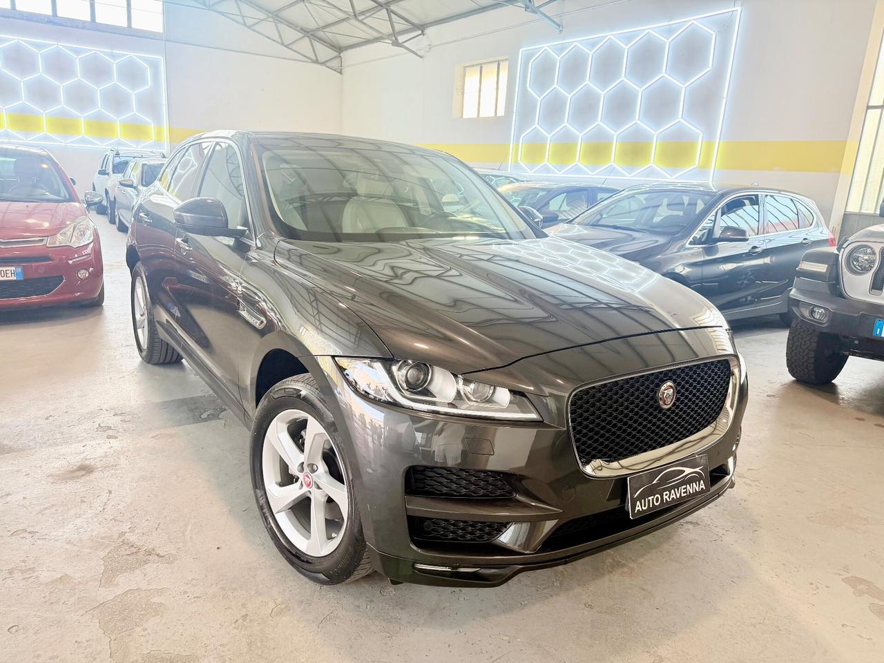 Jaguar F-Pace 2.0 D 180 CV AWD aut. Pure
