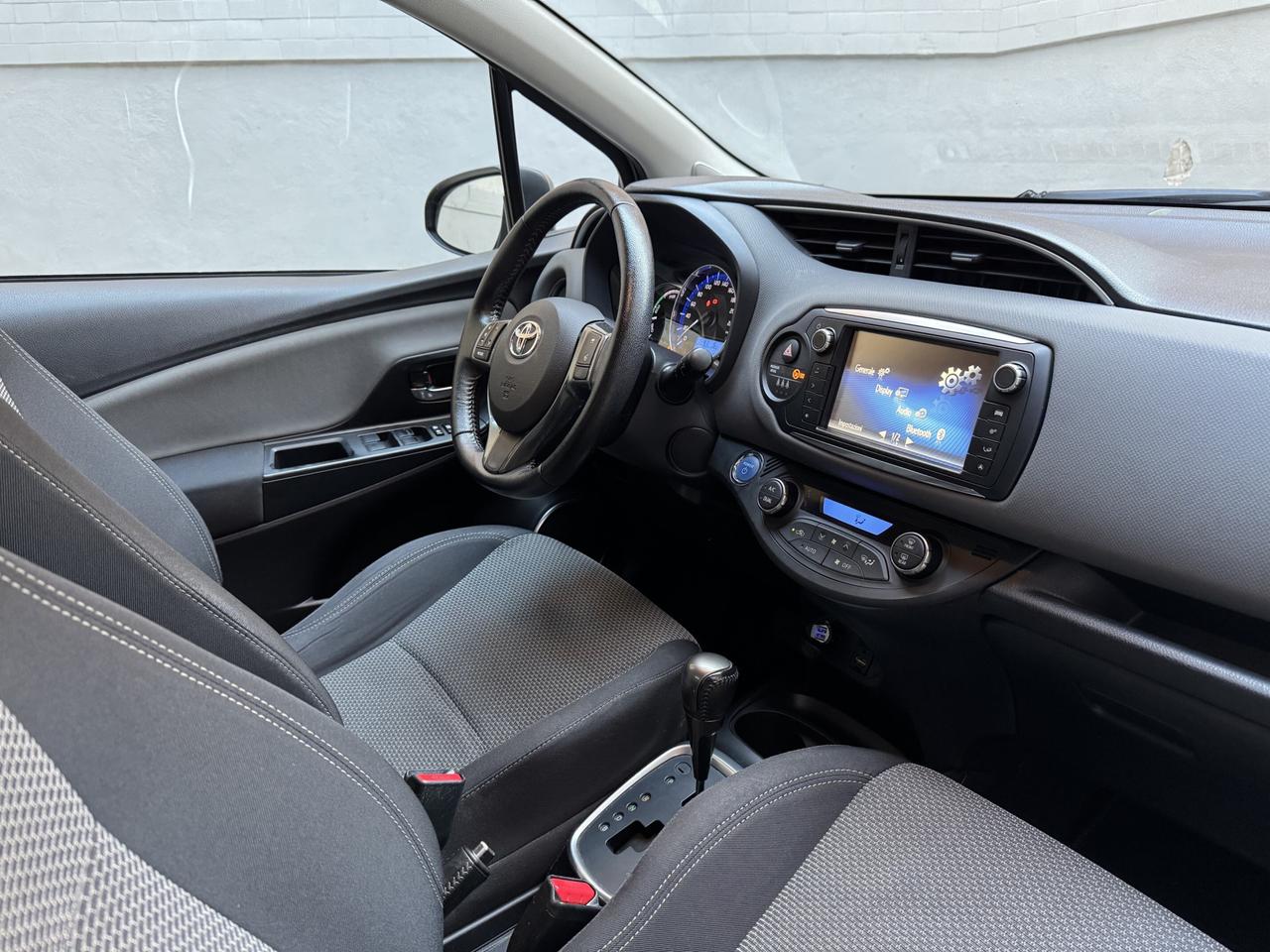 Toyota Yaris 1.5 hybrid - TUTTI TAGLIANDI TOYOTA