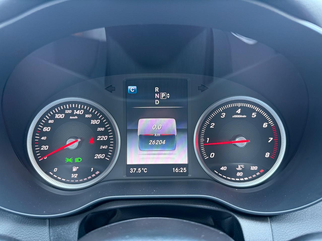 Mercedes-benz C 200 Sport 26000KM!!!