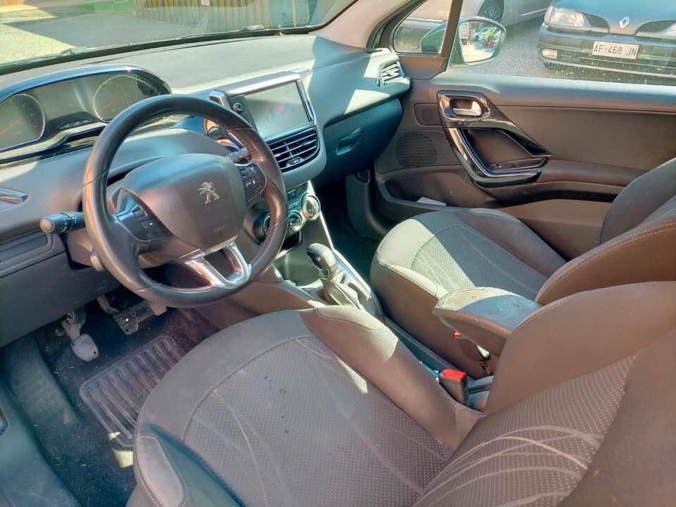 Peugeot 208 1.2 VTi 82 cv