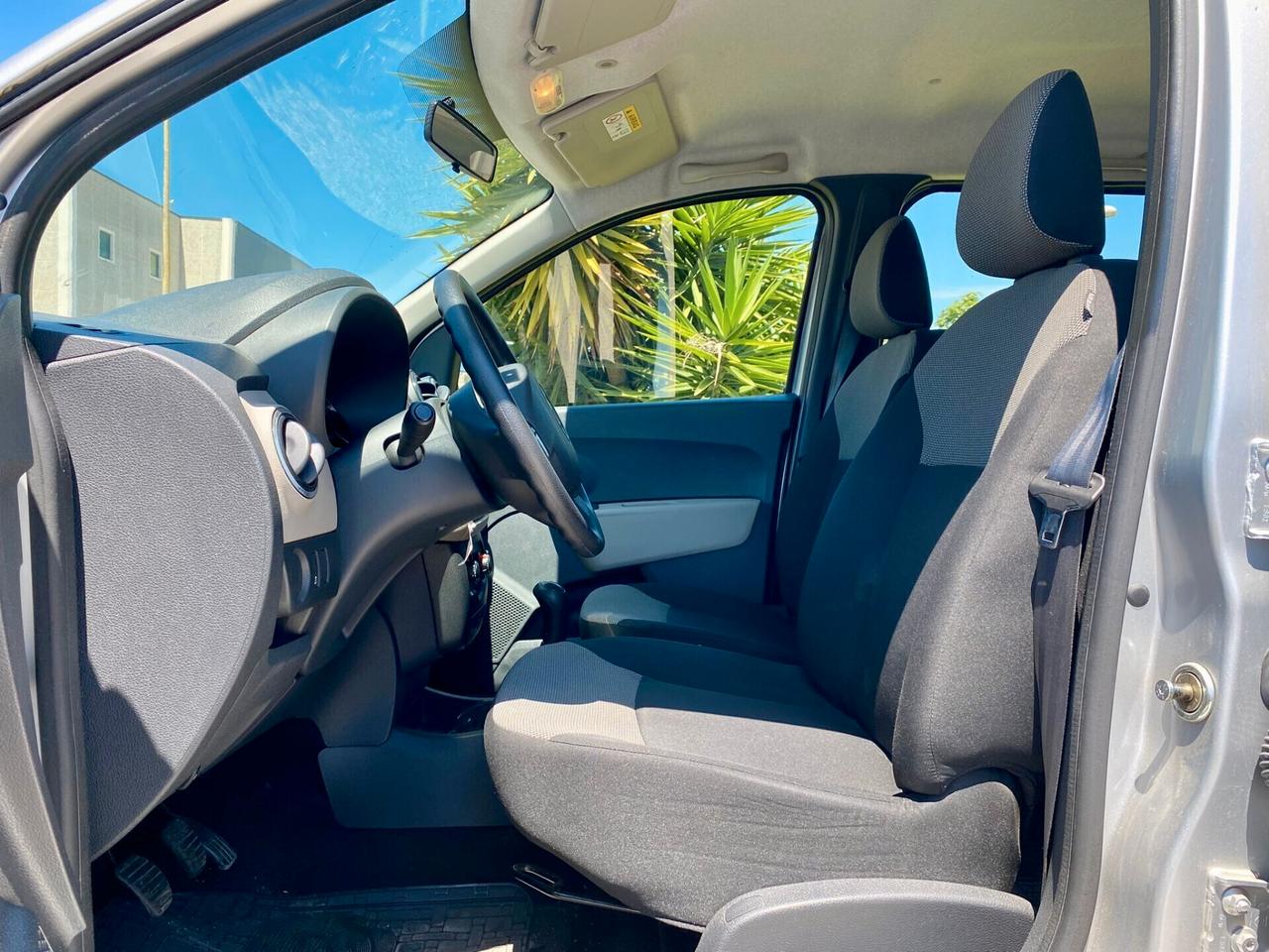 Dacia Lodgy 1.5 dCi 8V 90 cv. 5 posti Lauréate