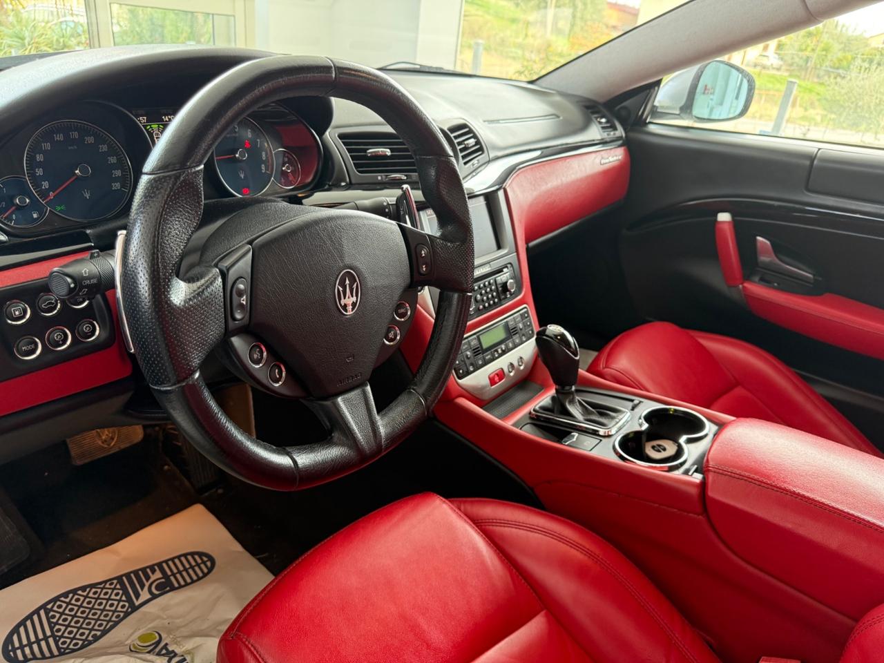 Maserati GranTurismo 4.2V8 405cv CARTIER FERRARI ENGINE2014