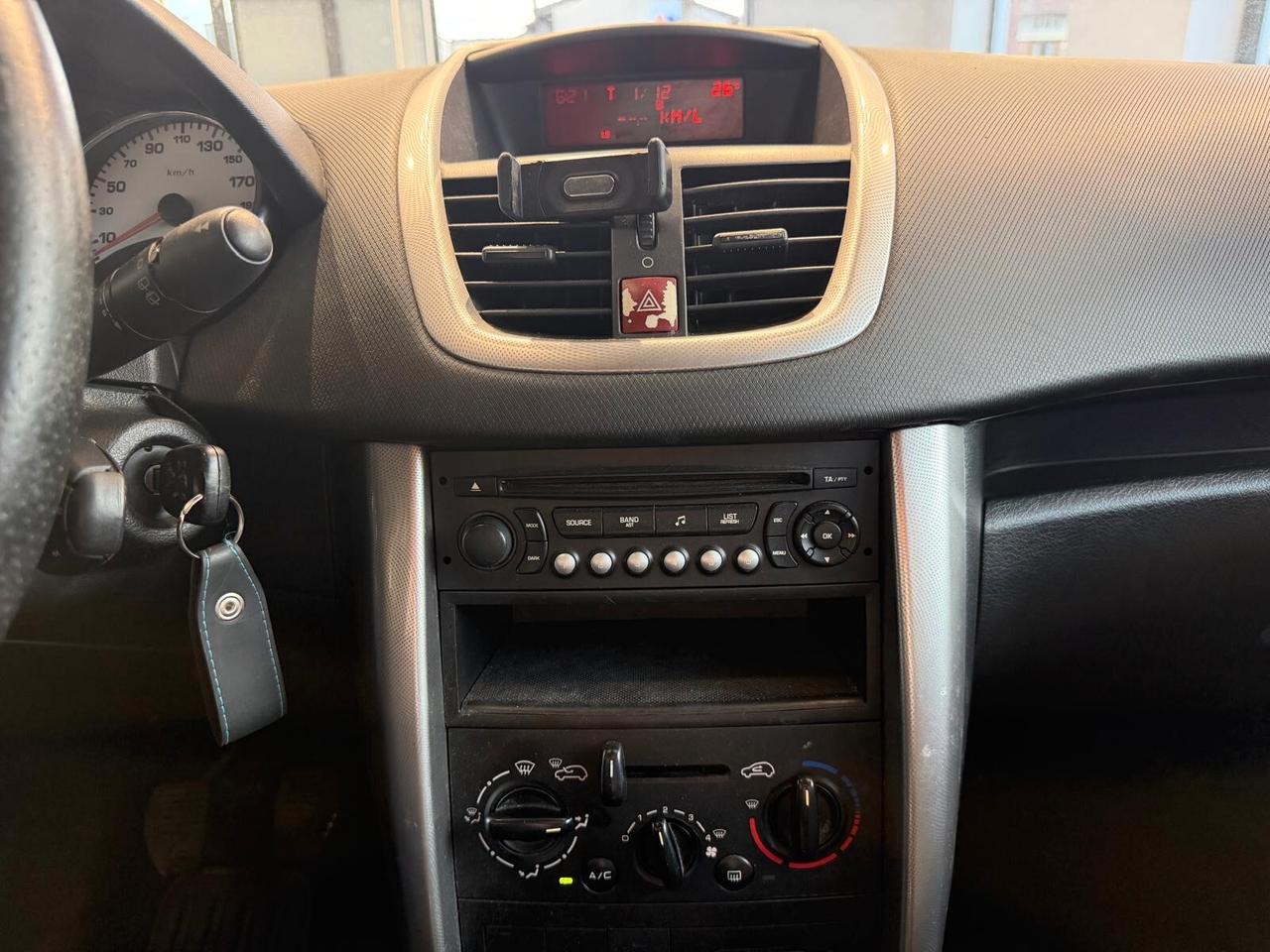 Peugeot 207 1.4 5p. OK NEOPATENTATI