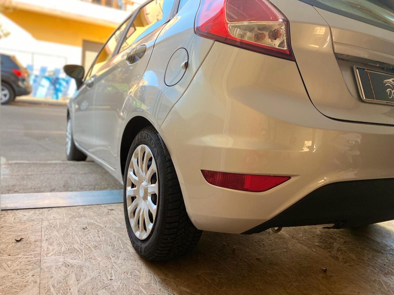 Ford Fiesta 1.5 TDCi 75CV 5 porte Titanium