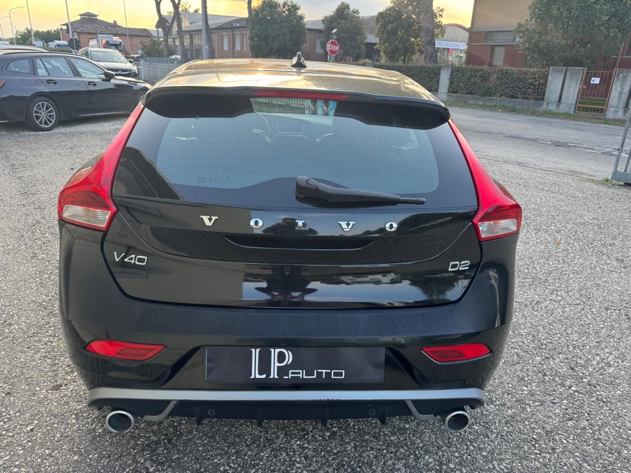 Volvo V40 D2 R-design Kinetic