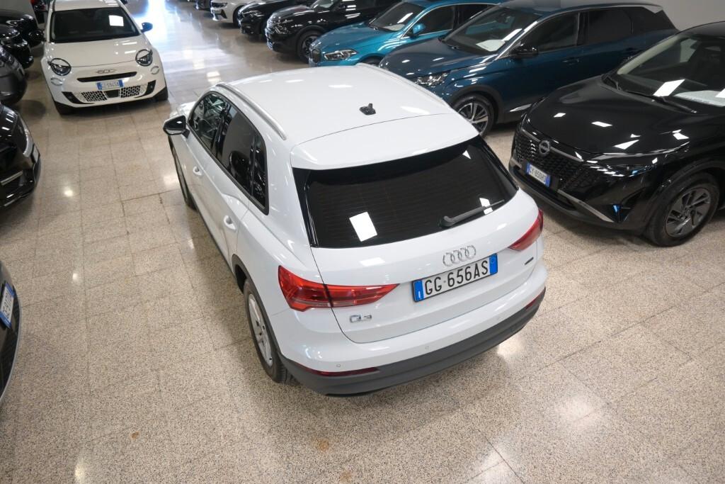 Audi Q3 35 TDI quattro S tronic Business