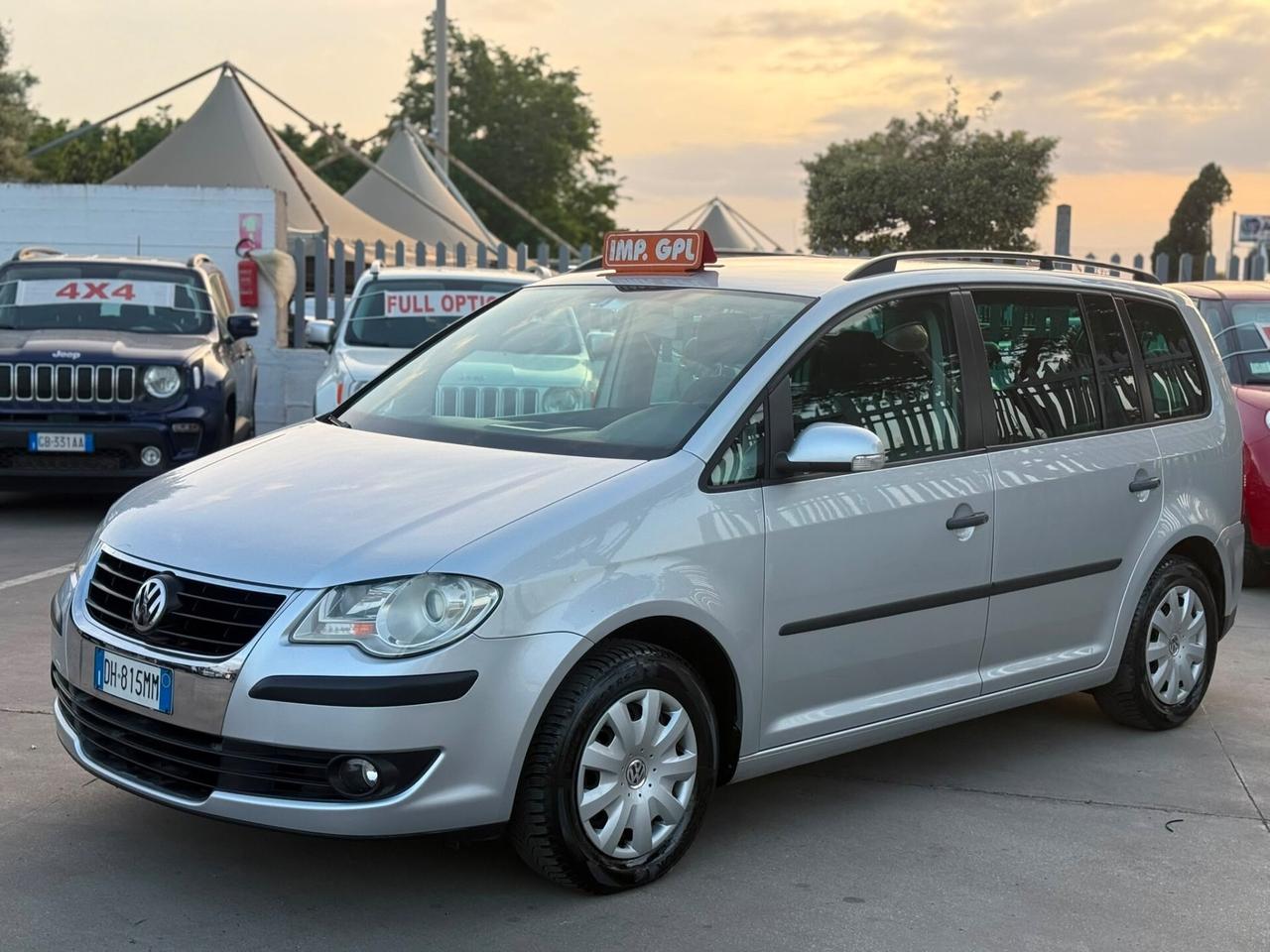 Volkswagen Touran 1.6 GPL full optional